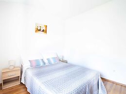 Modern Apartment in Viskovo With Balcony