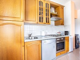 Modern Apartment in Viskovo With Balcony