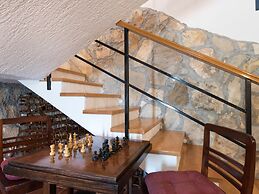 Lavish Holiday Home in Podstrana With Garden