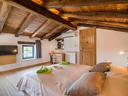 Stunning Villa in Kringa With Swimming Pool