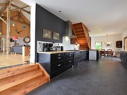 Rural Renovated Farmhouse With Large Garden