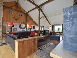Rural Renovated Farmhouse With Large Garden