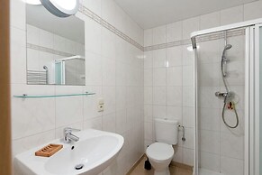 Holiday Home in Hockay With Private Pool
