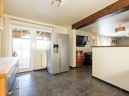 Superb Villa With Pool in Hockai