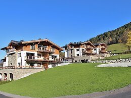 Stately Apartment on a Hotel in Kaprun With Sauna & Hot Tub