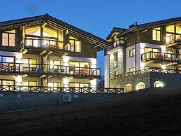 Stately Apartment on a Hotel in Kaprun With Sauna & Hot Tub