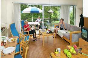 Cozy, Carefully Furnished Bungalow near Maas