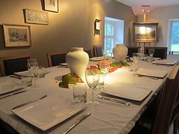 Wonderful Loft near Bastogne in Castle of Xviith History