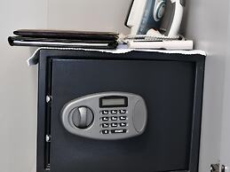 Boutique Apartment in Selište Drežnićko with Garden