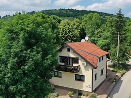 Boutique Apartment in Selište Drežnićko with Garden