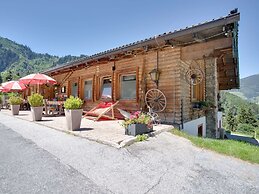 Chalet in Hollersbach / Salzburg Near ski Area