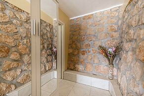 Captivating Holiday Home in Tribanj near Sea