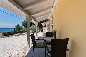 Captivating Holiday Home in Tribanj near Sea