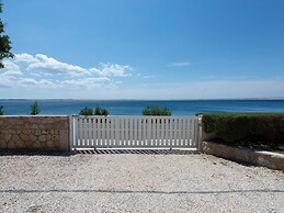 Captivating Holiday Home in Tribanj near Sea