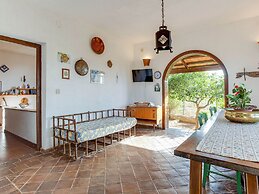 Belvilla by OYO Charming Villa With Roof Terrace