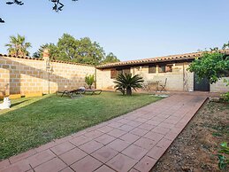 Belvilla by OYO Charming Villa With Roof Terrace