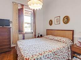 Belvilla by OYO Charming Villa With Roof Terrace