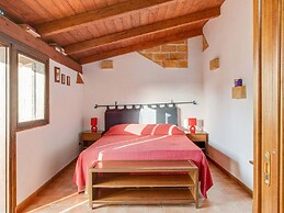 Belvilla by OYO Charming Villa With Roof Terrace