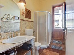 Belvilla by OYO Charming Villa With Roof Terrace