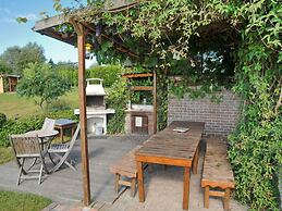 Family Home in Stunning Setting With Swimming Pool