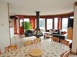 Family Home in Stunning Setting With Swimming Pool