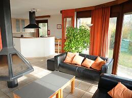 Family Home in Stunning Setting With Swimming Pool