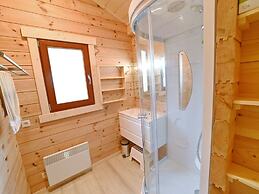 Cozy Holiday Home in Oignies-en-Thiérache near Forest