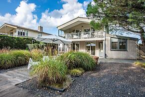 Spacious Bungalow With Enclosed Garden