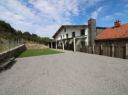 Lavish Cottage With Sauna in Manhay