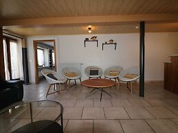 Lavish Cottage With Sauna in Manhay