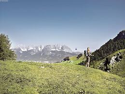 Modern Apartment With Wilder Kaiser View