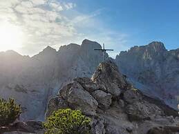 Modern Apartment With Wilder Kaiser View