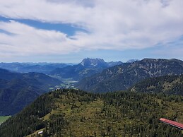 Modern Apartment With Wilder Kaiser View