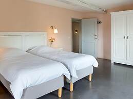 Luxurious Holiday Home in Falaen With Sauna