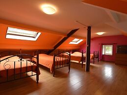 Cozy Holiday Home in Stoumont with Sauna & Hot Tub