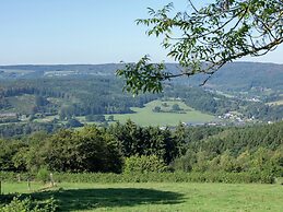 Rendeux Valley View Retreat