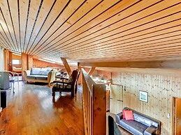 Cottage in Lignieres With Garden and Pond