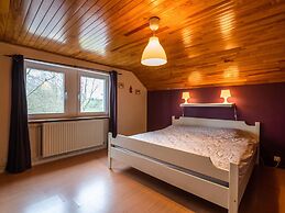 Luxury Holiday Home With Sauna Near Forest in Ovifat