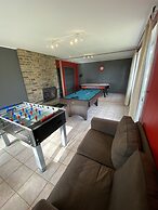 Luxury Holiday Home With Sauna Near Forest in Ovifat