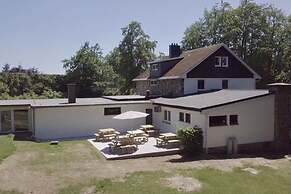 Luxury Holiday Home With Sauna Near Forest in Ovifat