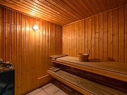 Luxury Holiday Home With Sauna Near Forest in Ovifat