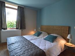 Gorgeous Holiday Home in Waimes With In-house Theatre & Pool