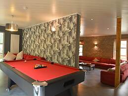 Luxurious Holiday Home in Stoumont With Pool