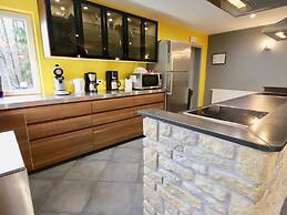 Luxurious Holiday Home in Stoumont With Pool