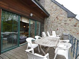 Cozy Apartment in Robertville With Garden