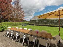 Le Hameau du Chateau - Elegance and Serenity