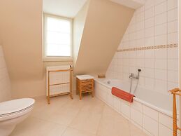 Le Hameau du Chateau - Elegance and Serenity