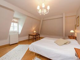Le Hameau du Chateau - Elegance and Serenity