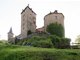 Cozy Cottage with Hot Tub, Sauna, Hammam