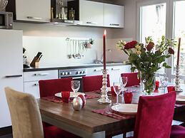 Well Kept House with Fireplace near Forest